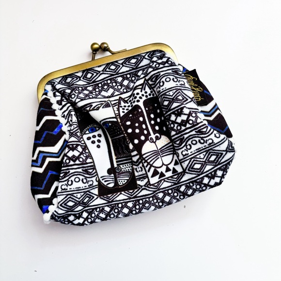 Laurel Burch Wild Cats Coin Purse Kiss Lock 5.5x4.75 RETIRED - Picture 1 of 9